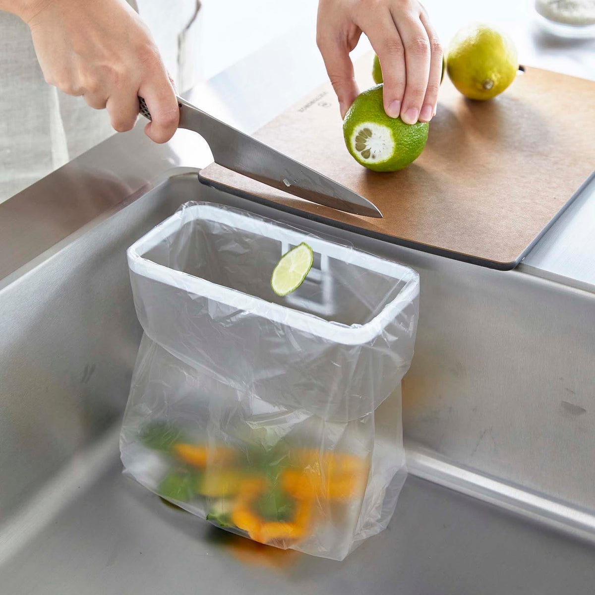 Yamazaki Tower Film-Hook Poly Bag Holder, Open Holder on a Film Hook that Hangs a Poly Bag for Scraps While You Cook, Sticks to Tile and Glossy Walls, Holds 1 kg, 17.5 x 9.5 x 6 cm and 135 g, White or Black