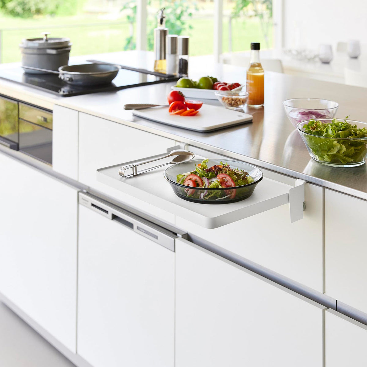 Yamazaki Tower Sink Door Folding Shelf, Hook-On Folding Shelf for Sink Cabinet Doors and Drawers, 38.3 x 27.7 x 7 cm in use; 38.3 x 7 x 25 cm folded and 1280 g, White or Black