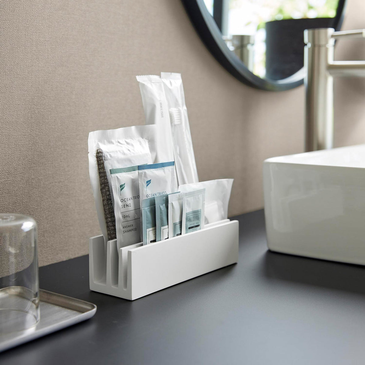Yamazaki Tower Pouch and Amenity Stand, Horizontal, Wide Polystone Stand with Three Slot Depths that Stands Face-Mask Sachets and Amenities Upright by Thickness, 18 x 5.5 x 5.2 cm and 390 g, White or Black