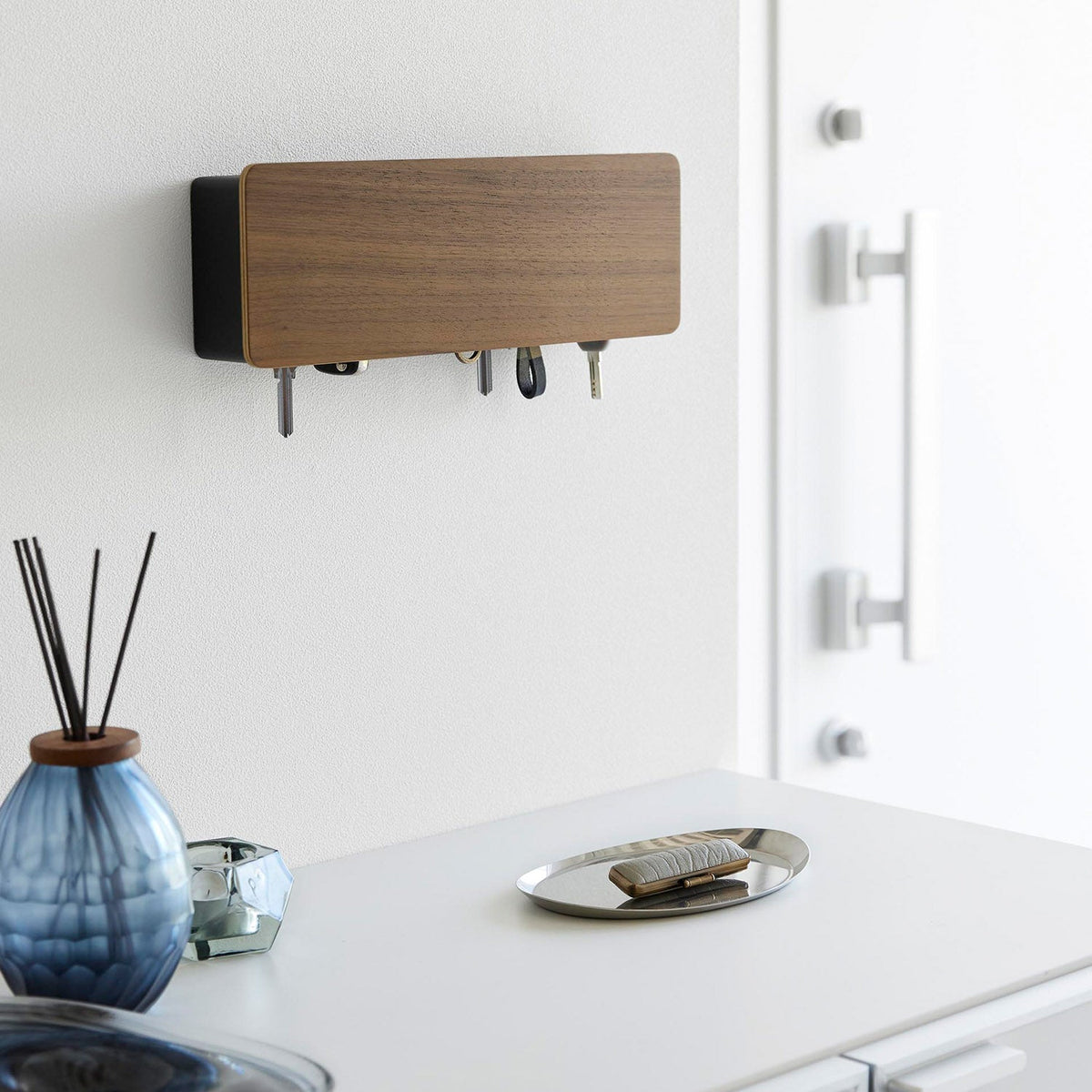 Yamazaki Rin Wall-Mounted Key Holder with Wood Door, Long, Long Wall Box with a Natural Wood Door that Hides Keys and Holds Eight Hooks, 33 x 5.7 x 11 cm and 780 g, Brown or Natural