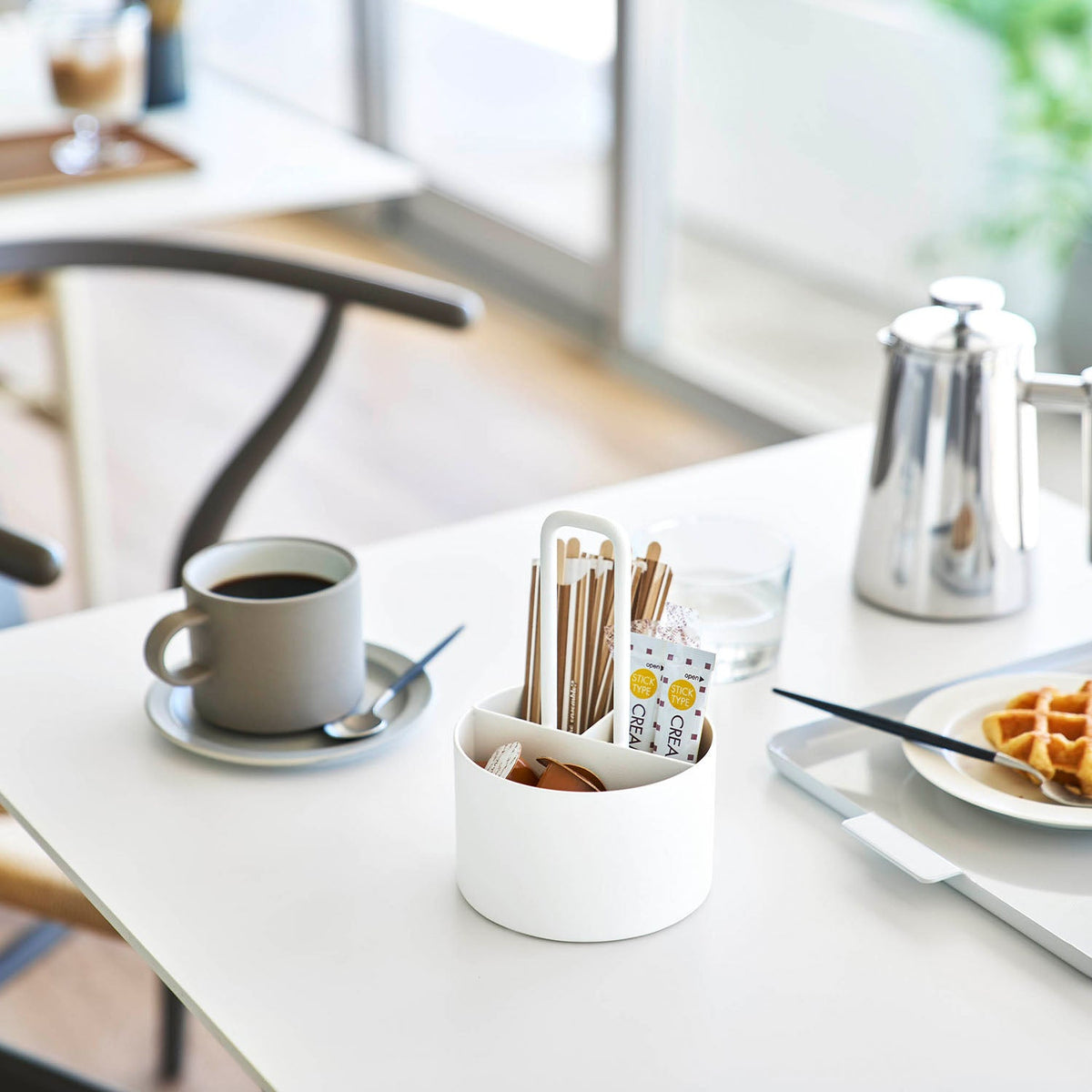 Yamazaki Tower Sugar and Milk Organizer, Steel Organizer with Three Sections for Sugar, Creamer and Tea Items at Tea Time, 11 x 11 x 17 cm and 445 g, White or Black