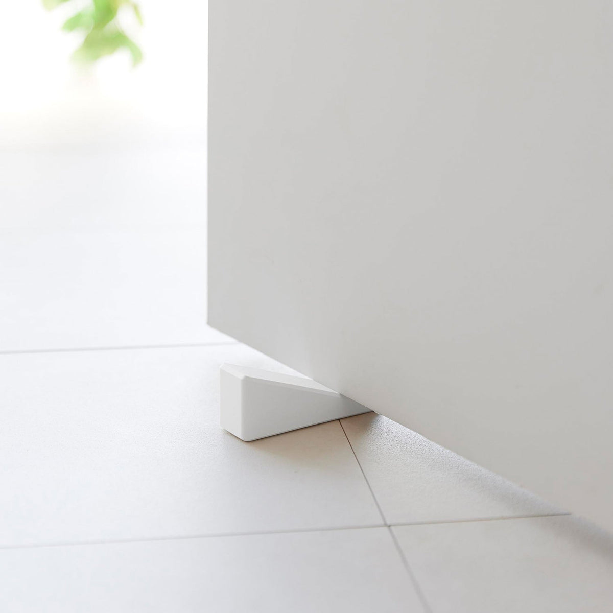 Yamazaki Tower Magnetic Silicone Door Stopper, Slide-Under Silicone Door Stopper with a Built-In Magnet that Sticks to a Steel Door When Not in Use, 3.3 x 10.6 x 4 cm and 90 g, White or Black