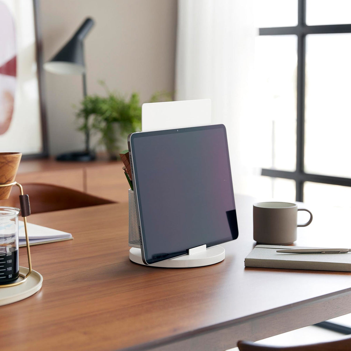 Yamazaki Tower Tablet Stand Steel Panel Rotating, Two-Sided Rotating Steel Panel Stand for Tablets and Magnet Storage, 20 x 16.6 x 27.5 cm and 835 g, White or Black