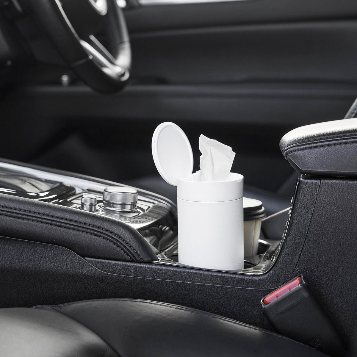Yamazaki Tower Bottle-Shaped Half Tissue Case with Lid, Bottle-Shaped Steel Case for Half-Size Tissues with a Flip Lid that Keeps Dust Out, Fits a Car Cup Holder, 6.8 x 6.8 x 15.4 cm and 210 g, White or Black
