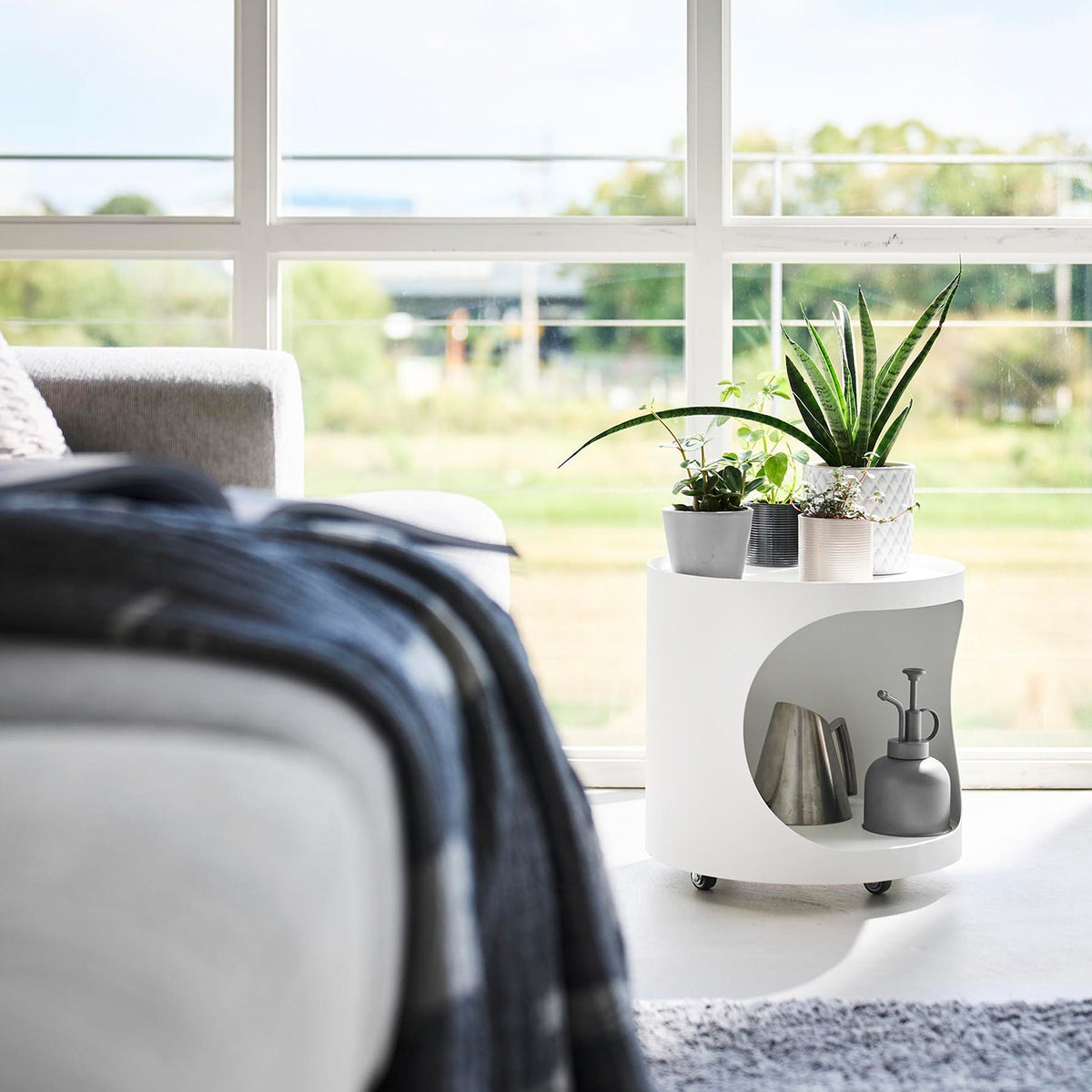 Yamazaki Tower Hidden Planter Wagon, Small Wagon on Casters With a Top for Plants or Ornaments and a Lower Tier That Hides Clutter From View, 30 cm Square, Holds 15 kg Up Top, 30 x 30 x 29.5 cm and 3750 g, White or Black