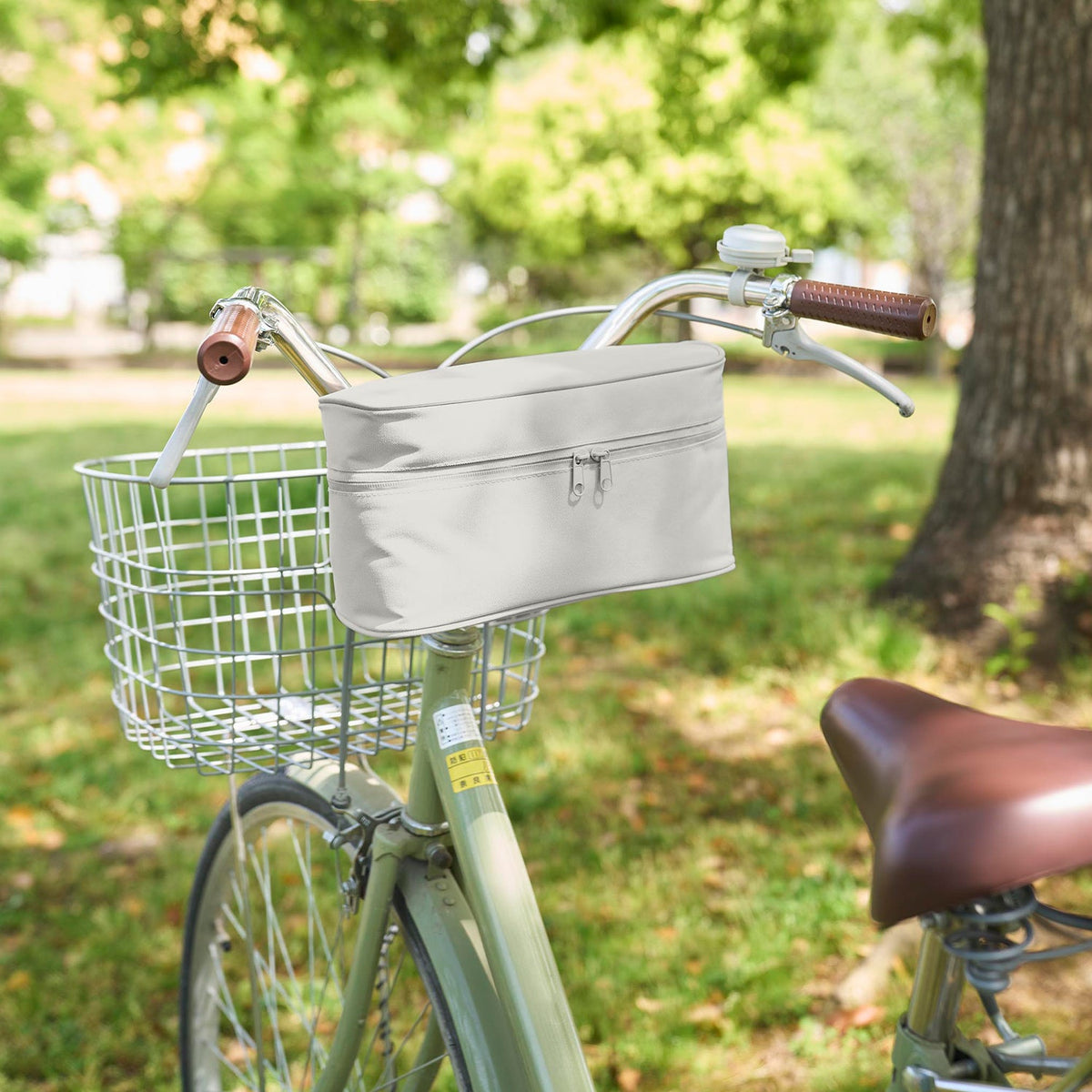 Yamazaki Tower Raincoat Storage Bag for Bicycles, Zipped Bag That Straps to a Bicycle Handlebar for a Raincoat, 28.5 x 11 x 15.5 cm and 175 g, Light Grey or Black