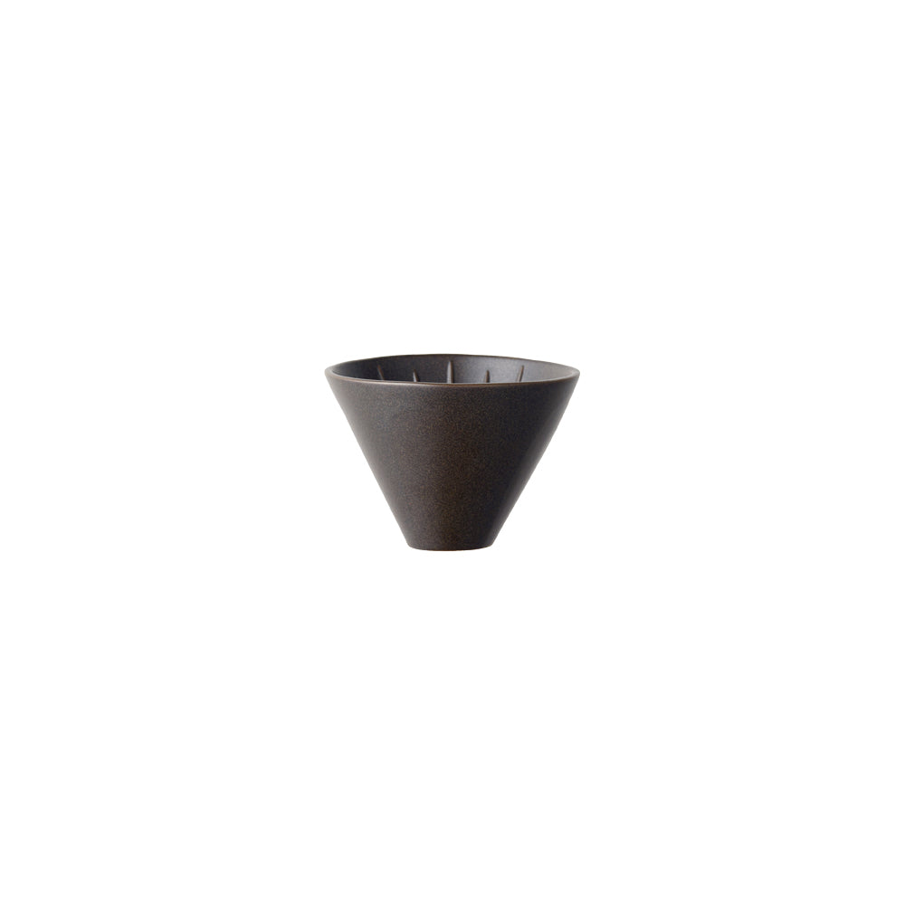 KINTO Black Porcelain Coffee Dripper for 2 Cups, Black Porcelain Coffee Dripper for 2 Cups, Glazed Ceramic That Is Dishwasher Safe, Each Piece Has a Slightly Different Finish, Made in Japan, 10 x 10 x 7 cm and 150 g, Black