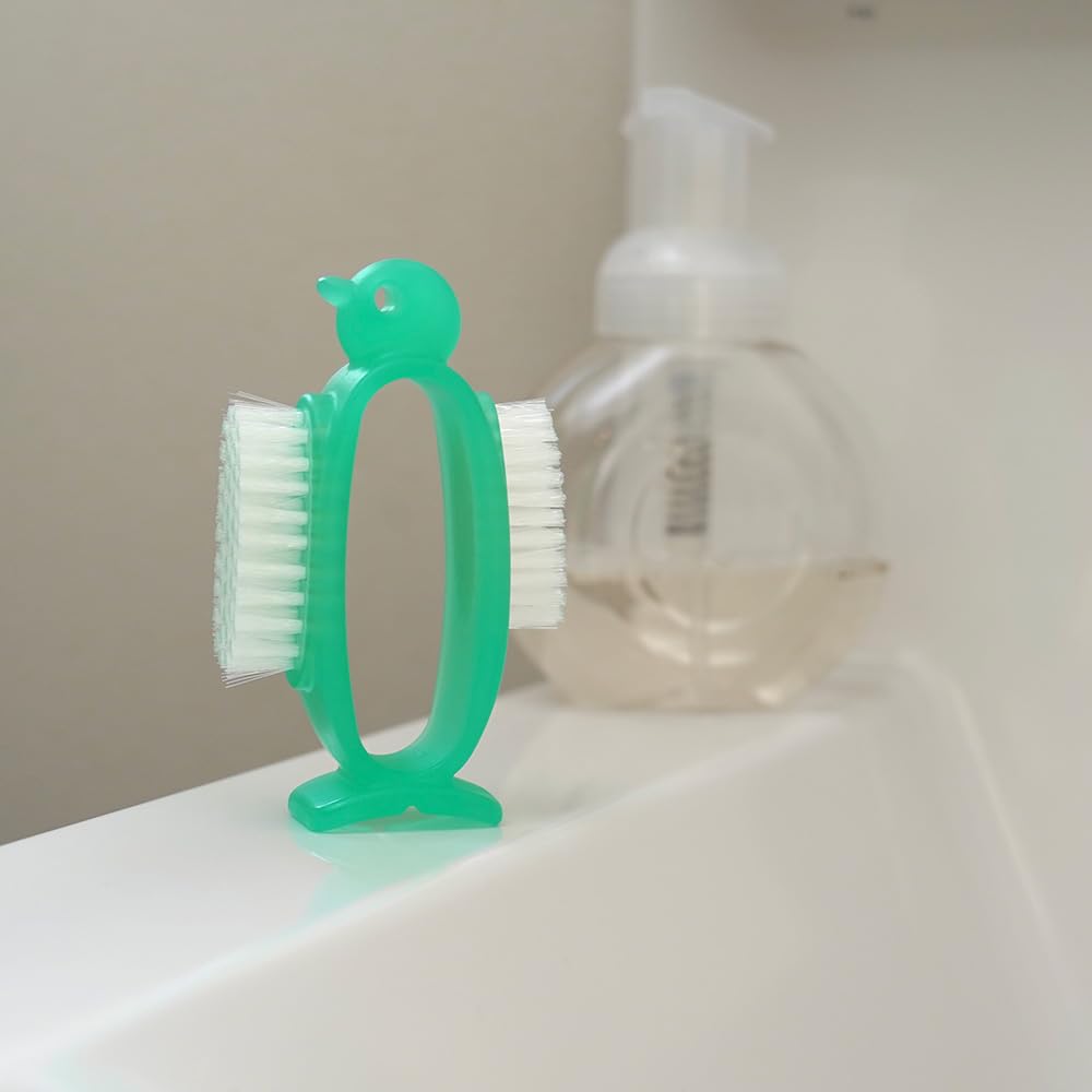 Azuma Nail Care Penguin Dual Brush, Green, Hand and Nail Washing Brush with Two Bristle Types