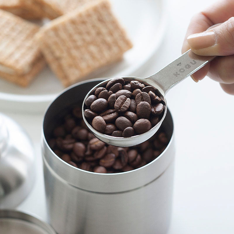 GraSUS 2 Cup Coffee Measure, Stainless Coffee Measure for 8 g and 1 g That Is Cut From One Thick Sheet So It Does Not Bend, Adjust Grounds by Bean, Roast and Grind, Dishwasher Safe, Made in Japan, 10.4 x 4.6 x 2.1 cm and 46 g, Stainless