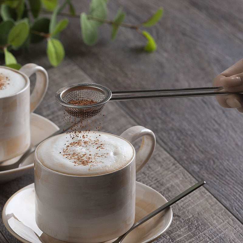 GraSUS Powder Spoon, Stainless Powder Spoon Sieve With a Long Handle That Dusts Cocoa Over a Cup Without Mess or Flour on Meat and Fish, 24 g, Dishwasher Safe, Made in Japan, 4.5 x 17.2 x 2 cm and 24 g, Stainless
