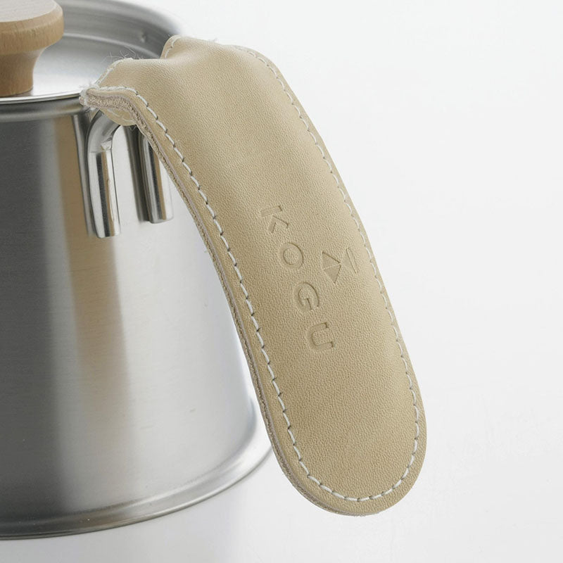 GraSUS Handle Cover, Tan Handle Cover for the Maker's Stainless Drip Pot Handle That Helps You Grip It When It Heats Up and Adds a Stitched Accent, 12 g, Made in Japan, 12.5 x 4.3 x 0.5 cm and 12 g, Tan