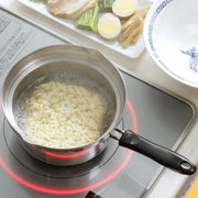 GraSUS Boil-Over Resistant Pan 16 cm, Boil-Over Resistant 16 cm Stainless Pan With a Wider Rim Step That Breaks Rising Foam, Marked at 500 and 1000 mL, Gas and Induction, Made in Japan, 32.5 x 19.5 x 9.2 cm and 370 g, Stainless