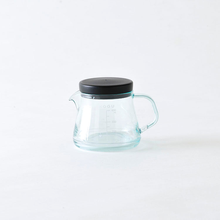 GraSUS Shatter-Resistant Coffee Server 400 mL, Clear Coffee Server With a Lid That Looks Like Glass but Is Light and Hard to Break, Volume Marks and a No-Drip Spout, 400 mL, Microwave Safe, 14.2 x 10.7 x 10.5 cm and 160 g, Clear