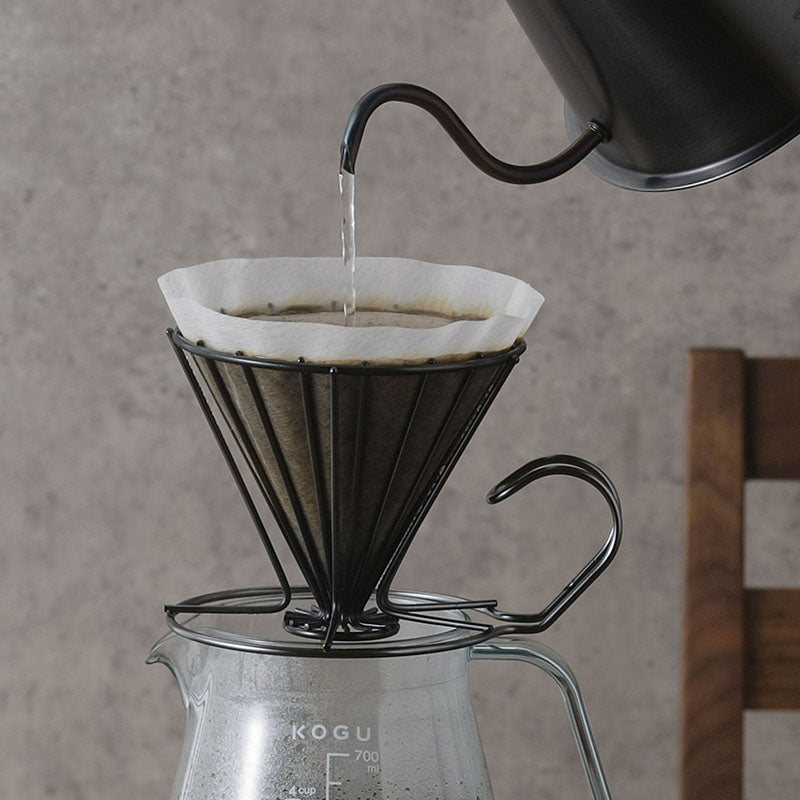 GraSUS Black Wireframe Coffee Dripper Large, Large Black Wireframe Dripper for Two to Six Cups That Lets Gas Escape and Shows How Much Has Dripped, Colour Formed on the Steel, Dishwasher Safe, 15 x 11.3 x 9.8 cm and 125 g, Black