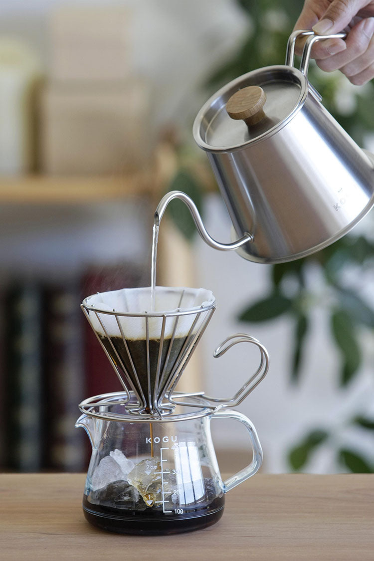 GraSUS Wireframe Coffee Dripper, Open Wireframe Coffee Dripper That Lets Brewing Gas Escape for an Even, Clean Cup and Shows How Much Has Dripped, Sits on a Cup or Server, Dishwasher Safe, Made in Japan, 14 x 10.8 x 8.5 cm and 110 g, Stainless