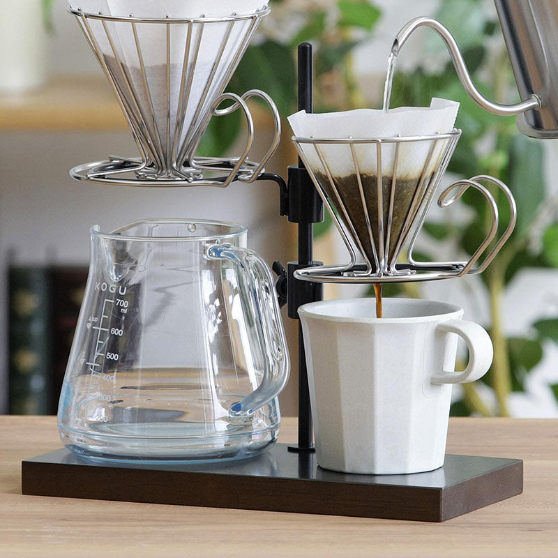 GraSUS Adjustable Double Dripper Stand, Black Steel and Rubberwood Dripper Stand for Two Drippers With Screw-Adjustable Rests for Cups Up to 21 cm Tall, Takes Drip Bags, Dripper and Server Not Included, Made in Japan, 24.5 x 11.5 x 24 cm and 630 g, Black