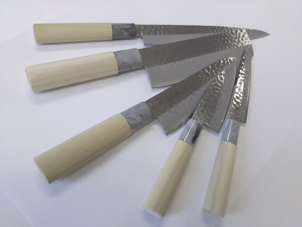 Yaxell Hammered Tsuchime Knife Set — Reduces food adhesion on blades