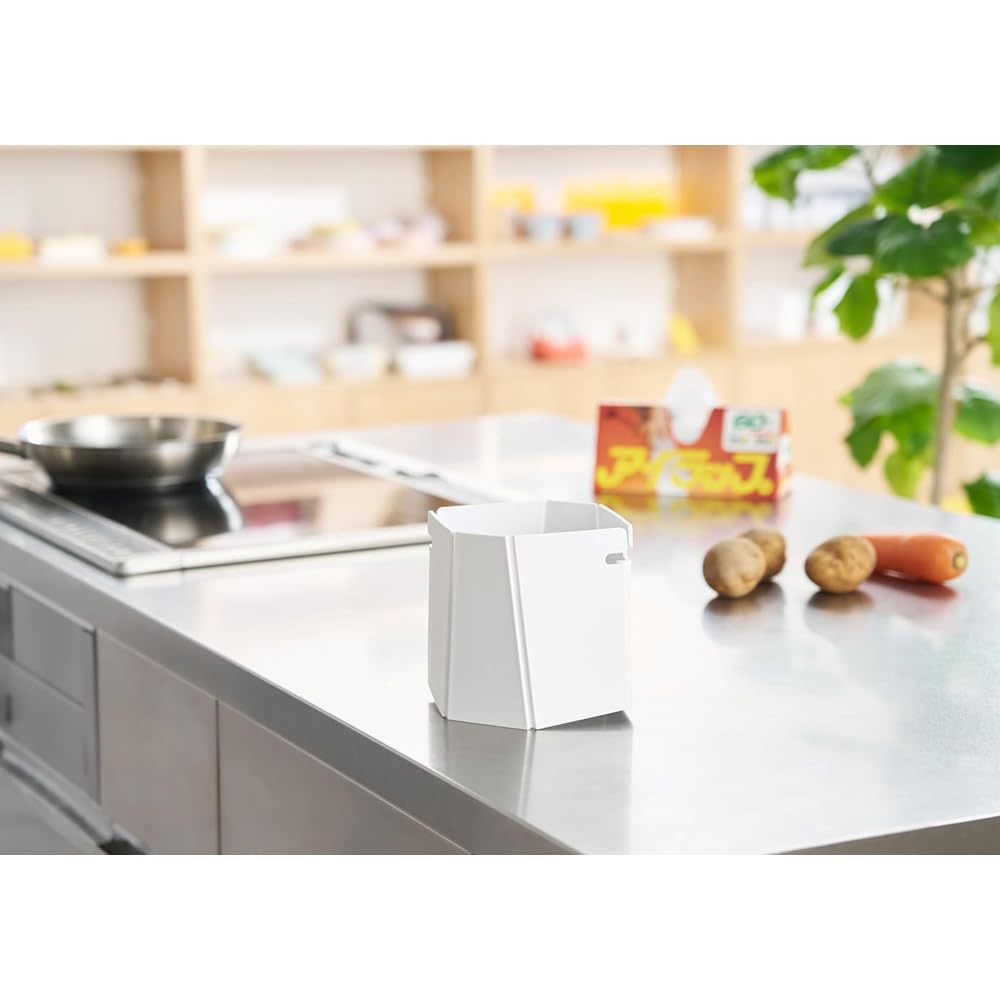 Iwatani Materials Poly Bag Holder, Microwave-Safe Polypropylene Stand for Cooking Poly Bags, 23 x 14 x 2 cm and 170 g, Washable, White