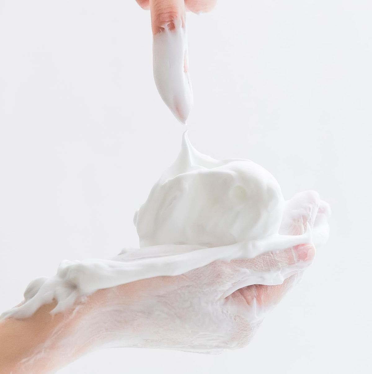akyrise Moisturizing Herbal Facial Cleansing Bar — source image 4