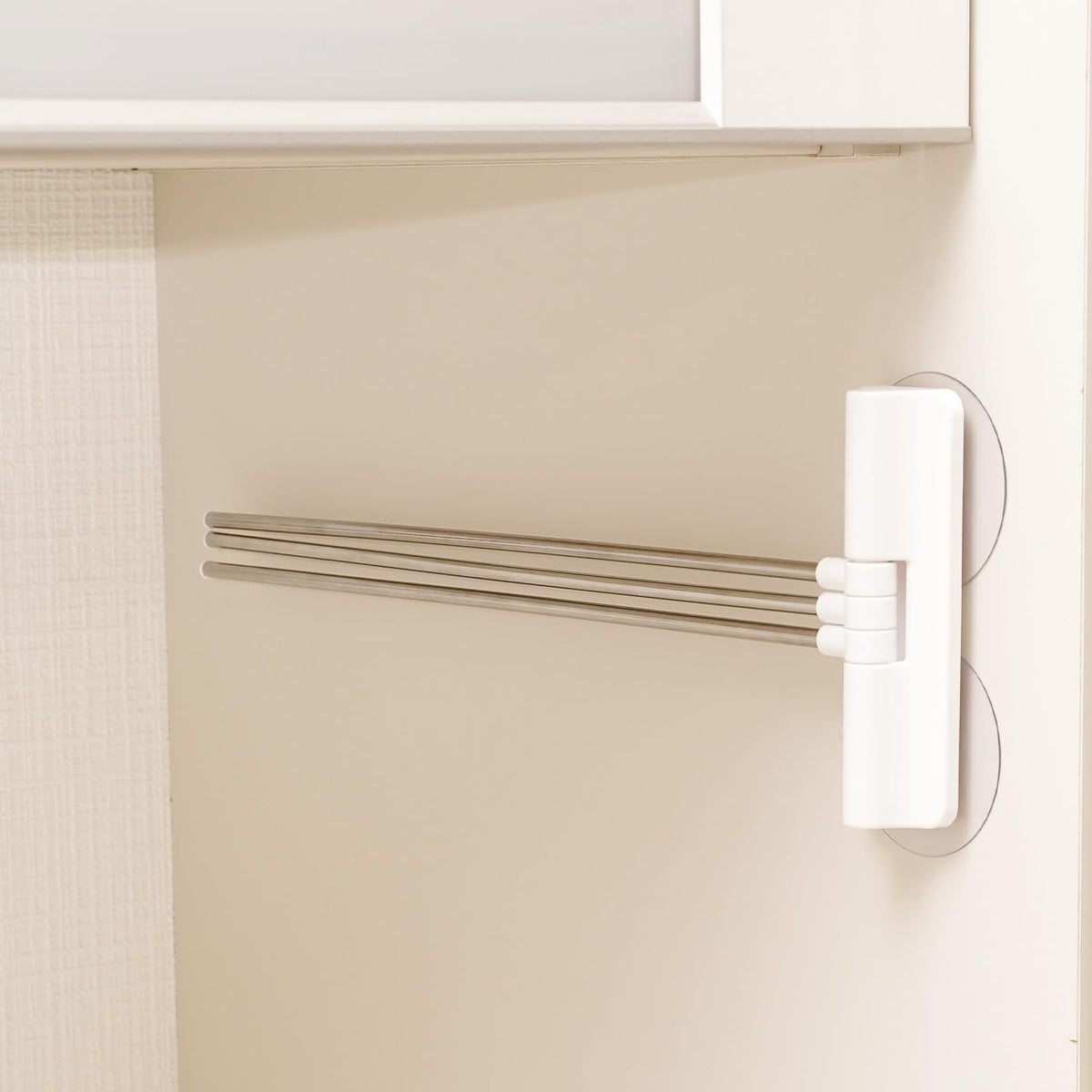 LEC Dish Cloth Hanger, Three Movable Stainless Arms with Suction or Adhesive Mounting, Holds 300 g, White or Black