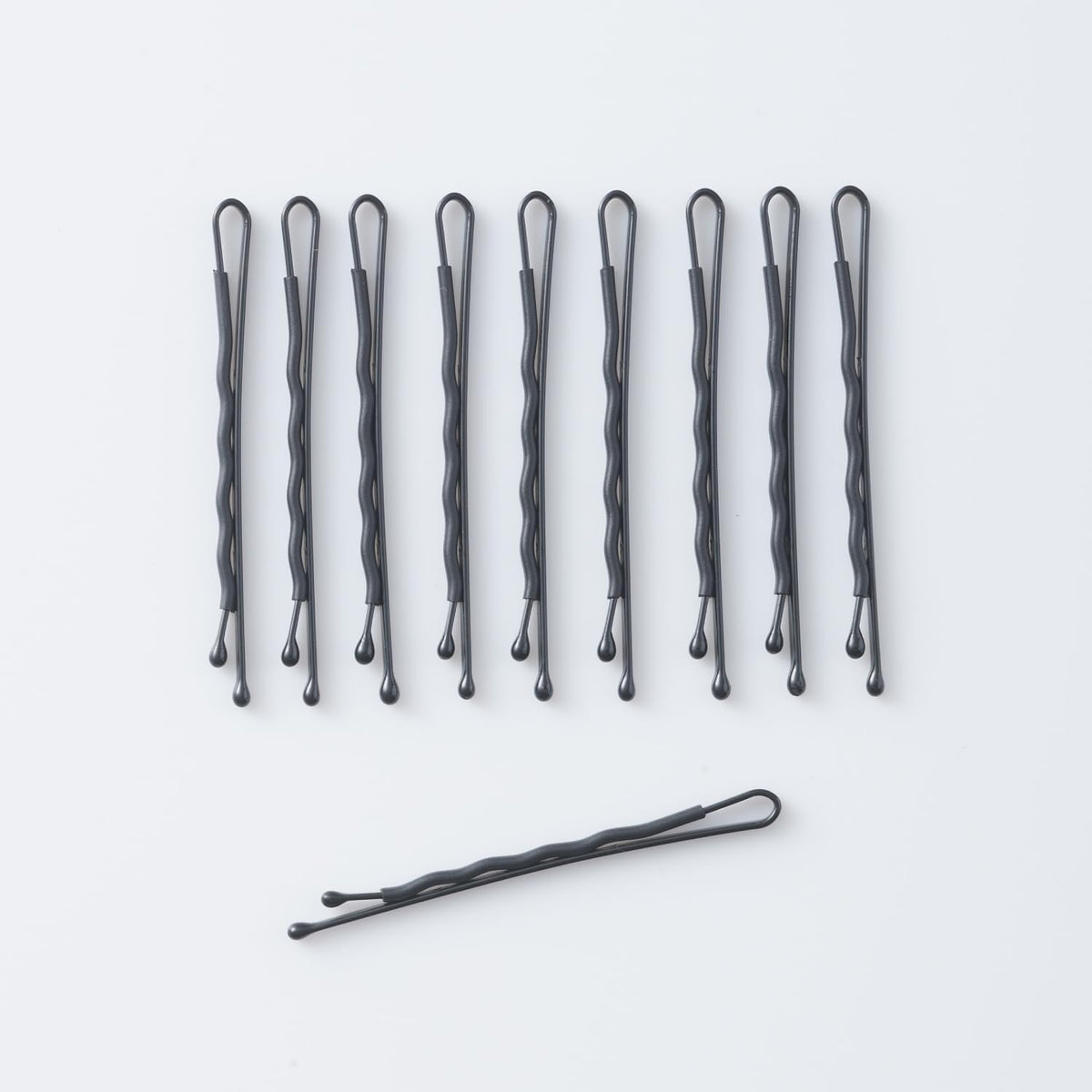 KAI Smart Cute Non-Slip Hair Pins, Black, Hair Pins with a Slip-Resistant Inner Material for a Lasting Hairstyle