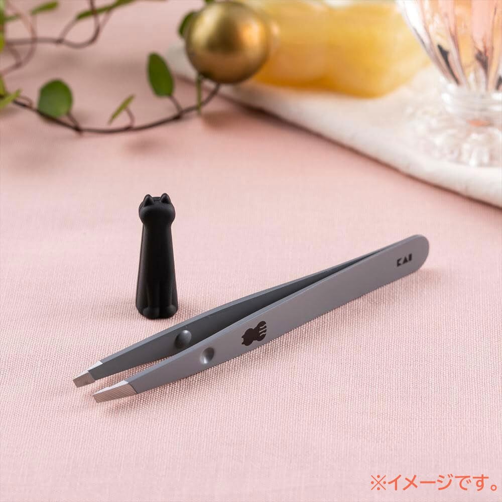 KAI Nyarming Cat Tweezers HC2203 with Cat-Shaped Silicone Cap, Slanted-Tip Stainless Steel Tweezers for Brows and Unwanted Hair