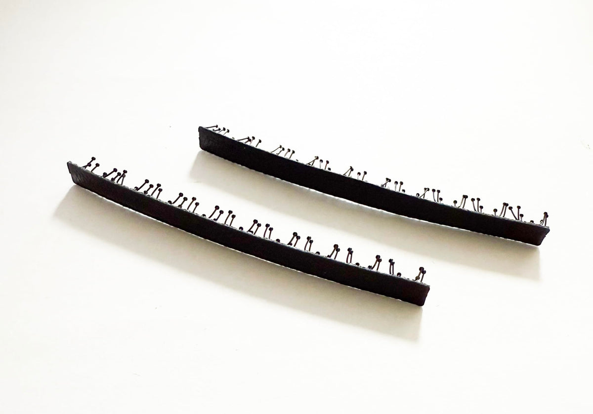 Slim Rectangle No-Crease Hair Clips for Bangs, Set of 2, Made in Japan, Glitter, Faux Leather and Velvet, 74 x 5.8 mm
