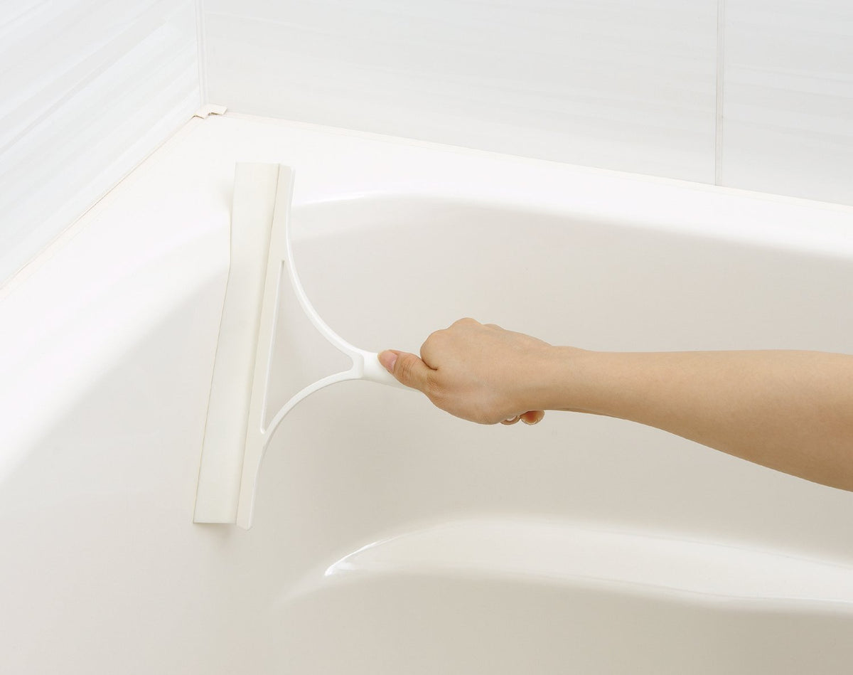 Yamazaki Sangyo Satto Water Squeegee Set of 2, Flexible Blade Bathroom Wiper for Walls, Ceilings and Mirrors, 25 x 23 cm, White