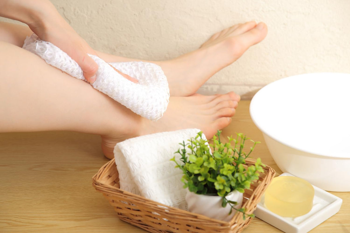 Exfoliating Body Wash Cloth, 100 Percent Corn-Fiber PLA Long Shower Scrubber Towel, Soft Texture, Made in Japan, 92 x 20 cm