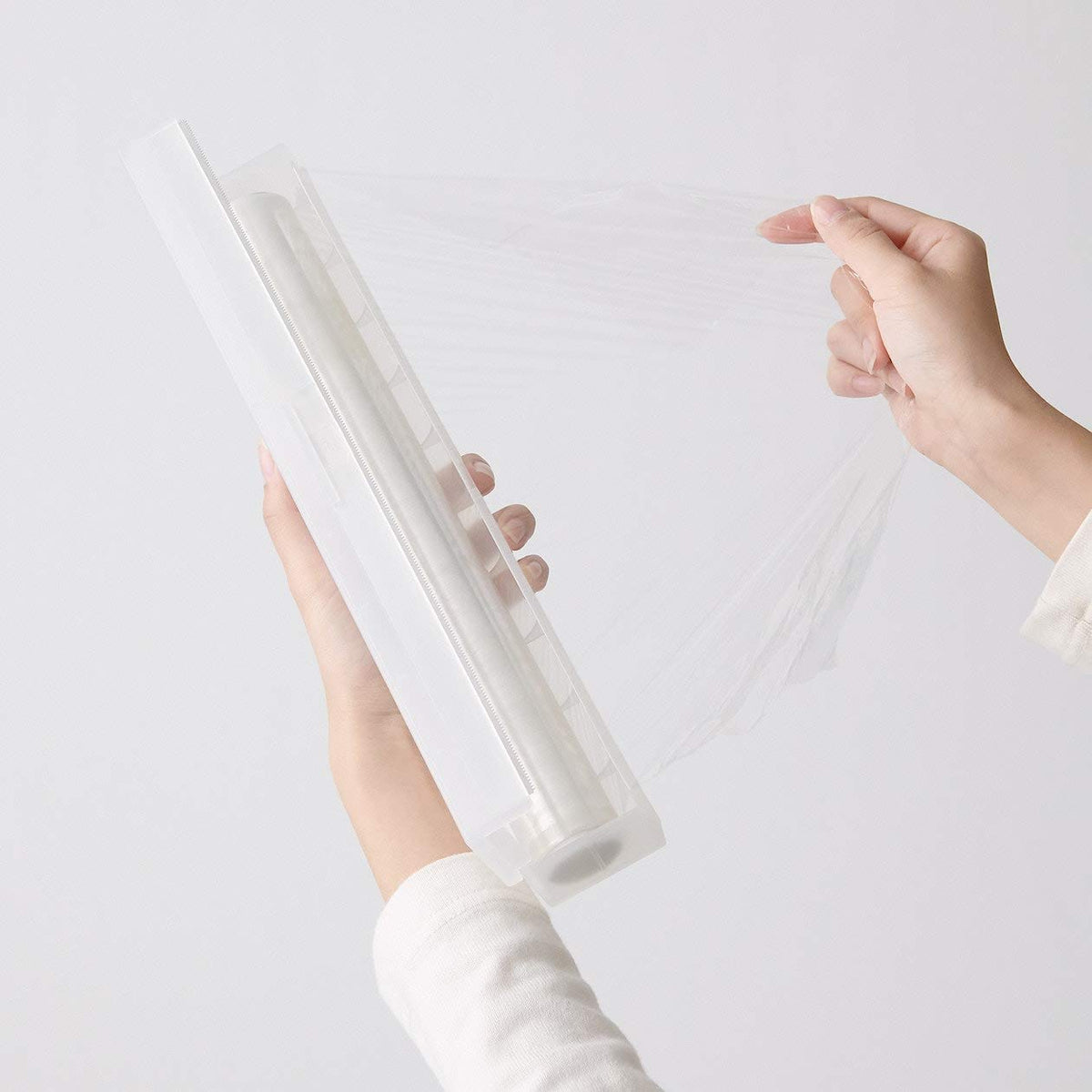 MUJI Polypropylene Wrap Case, Large for 25 to 30 cm Wide Wrap with Stainless Blade and Anti-Slip Parts, 31 x 5.5 x 5 cm, Translucent