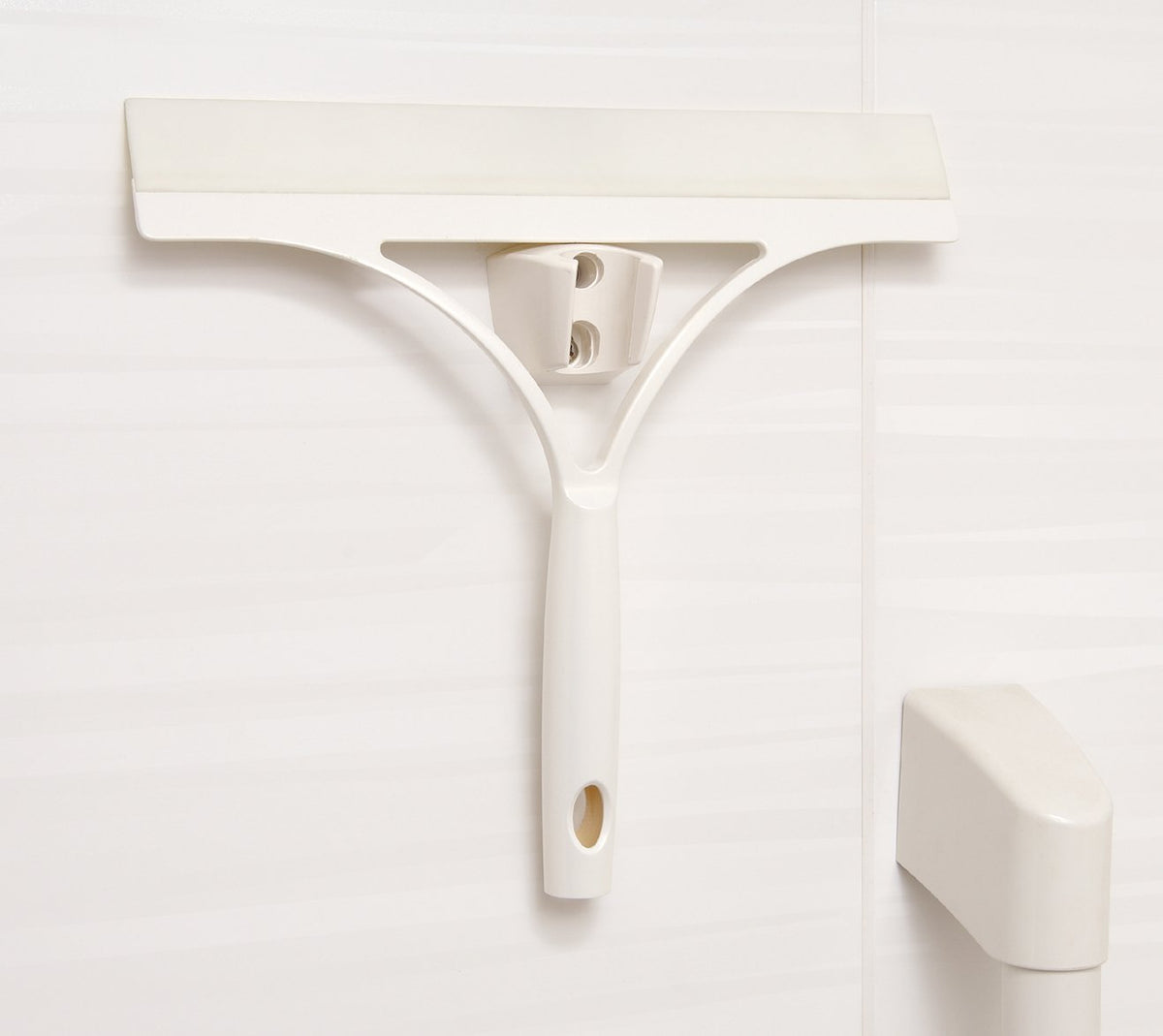 Yamazaki Sangyo Satto Water Squeegee Set of 2, Flexible Blade Bathroom Wiper for Walls, Ceilings and Mirrors, 25 x 23 cm, White