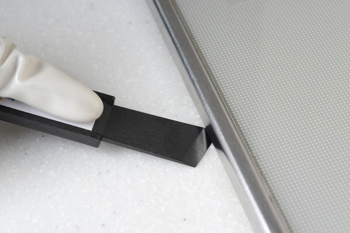 Arnest Scratch-Resistant Cleaning Scraper A-77299 for Burnt Grease, Limescale and Stickers, 15 cm, Made in Japan