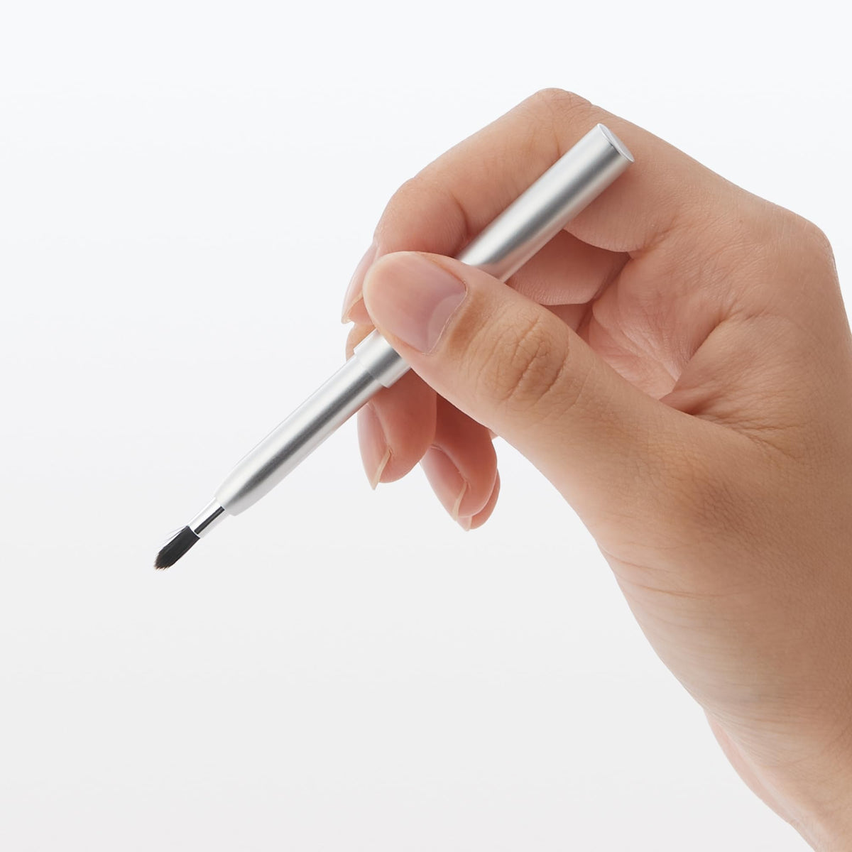 MUJI Retractable Lip Brush OGB50A1A, Aluminium Slide Cap Lip Brush with PBT Bristles, About 67 mm