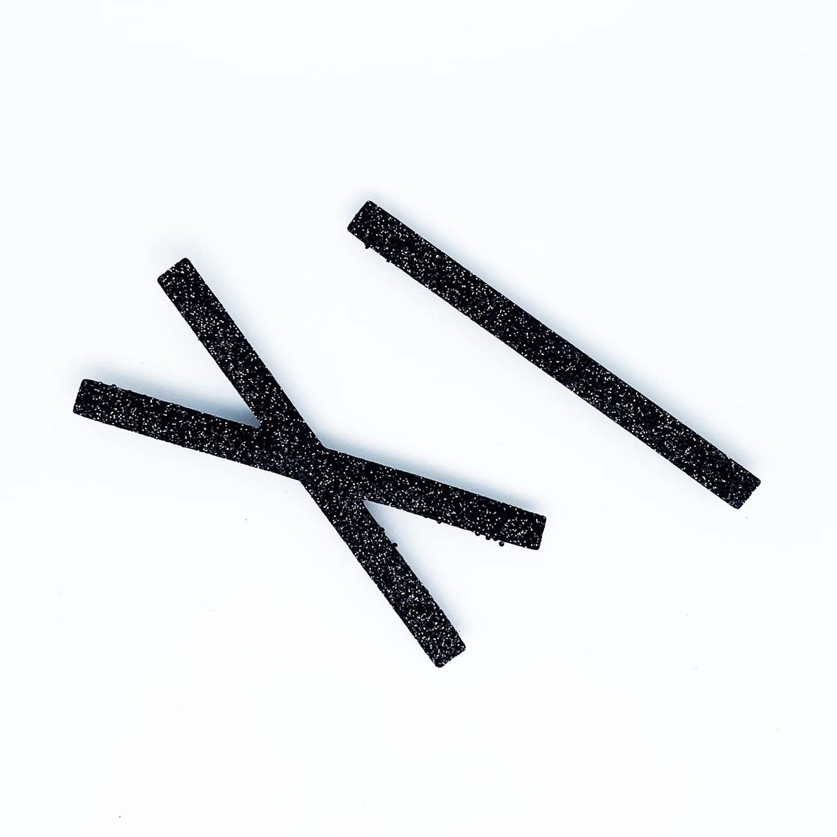 Glitter Plain-Color No-Crease Hair Clip for Bangs, Made in Japan, Ribbons, Cross, Hearts, Five-Point Shapes and Rectangles