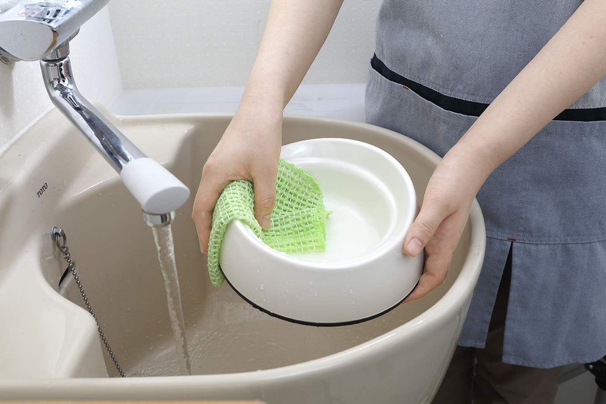 Sanko Pet-Bowl Scrubbing Cloth — Detergent-Free Slime Removal