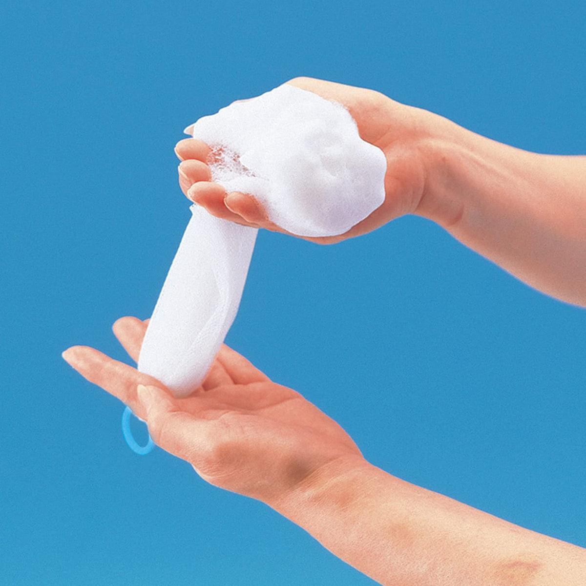 Kokubo Whipper Mini Face Wash Foaming Net with Ring, Dense Whipped Foam in Seconds, Made in Japan, 1 Piece or 4 Piece Set