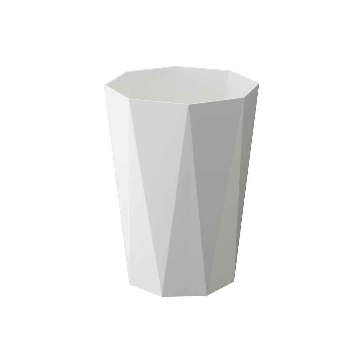 Yamazaki Diamond Trash Can 8 L, Compact 8 L Trash Can With a Diamond-Cut Look That Brightens the Room and Fits Anywhere, 21 cm Square, Heat Safe to 90 C, 21 x 21 x 30 cm and 640 g, White or Black