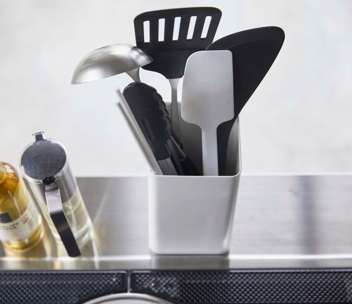 Yamazaki Plate Square Kitchen Tool Stand, Steel Utensil Holder for Narrow Hob Areas, 9.5 x 9.5 x 18 cm and 620 g, White