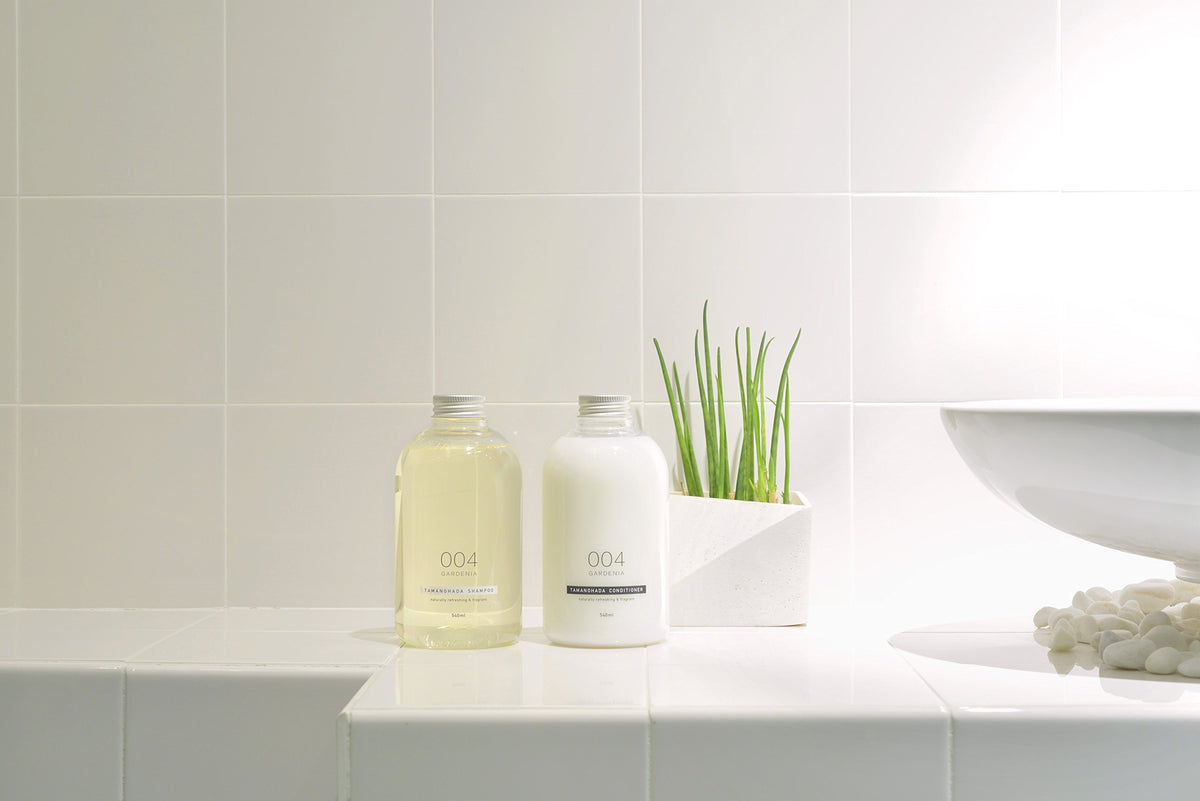 Tamanohada Shampoo 004 Gardenia, Fragrant Clear-Bottle Shampoo with Polyquaternium-10, Gardenia Scent, 540 mL
