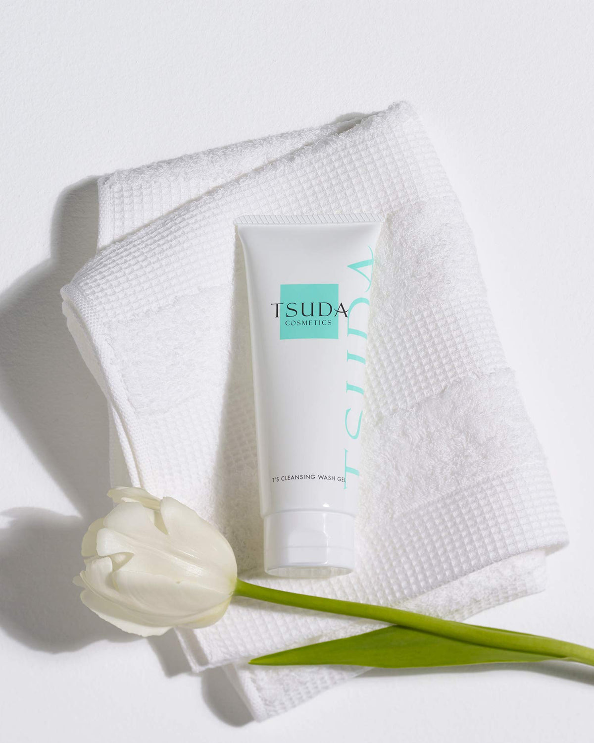 TSUDA COSMETICS T's Cleansing Wash Gel, Two-in-One Makeup Remover and Face Wash for Sensitive Skin with Ceramide and Amino Acids, 100 g