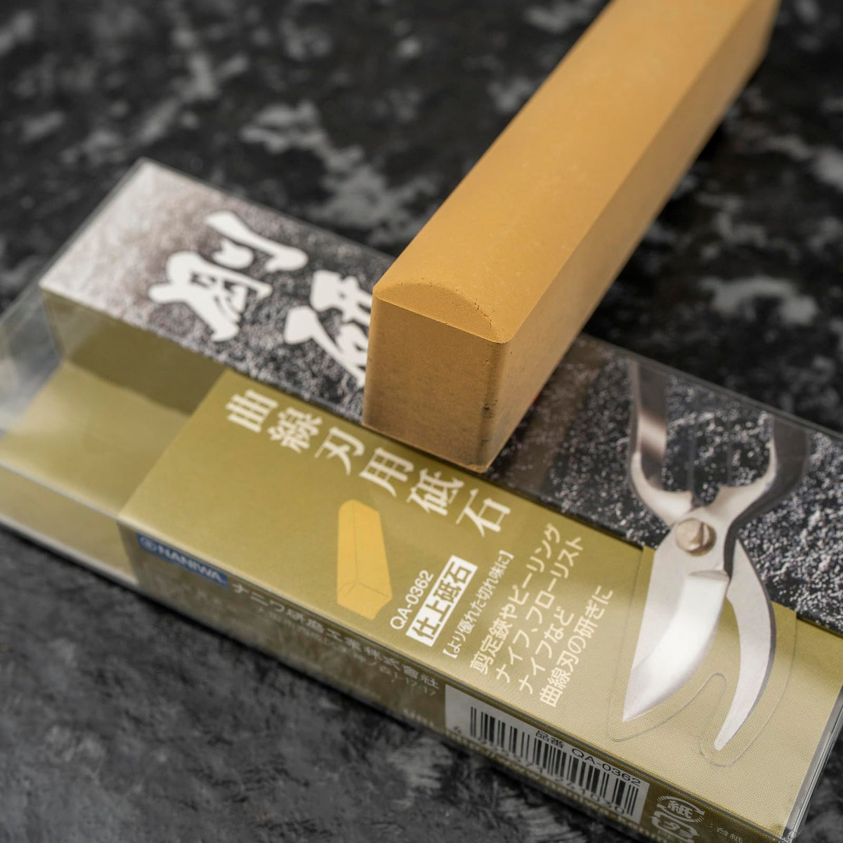 Naniwa Gouken Curved-Blade Stone #3000 Finishing Stone