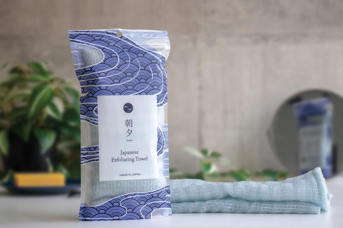 Long Nylon Exfoliating Body Wash Towel, Triple-Weave Wave Pattern for Rich Foam, 101 x 30 cm, Quick-Drying, Made in Japan
