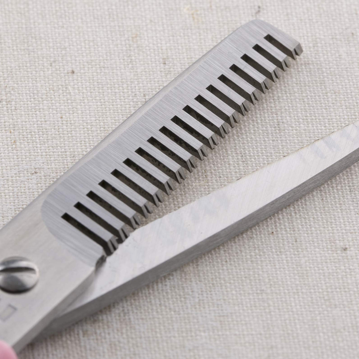 KAI Self-Cut Hair Scissors with 4 cm Short Blade, Pink, for Bangs and Ends, Cutting Shears KQ3200 or Thinning Shears KQ3201