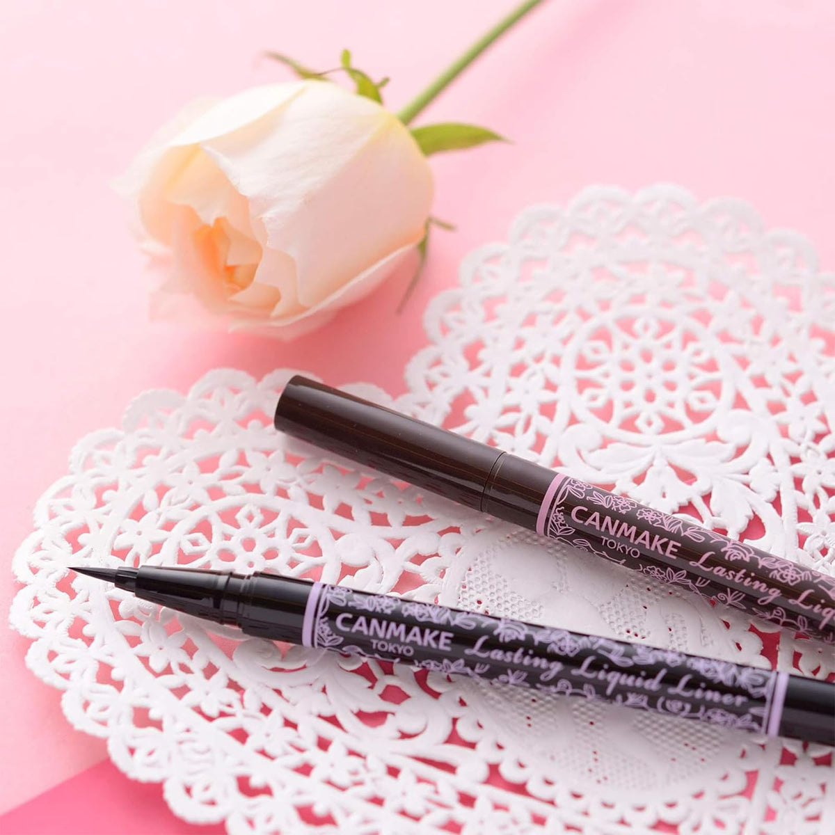 Canmake Lasting Liquid Liner, 0.1 mm Ultra-Fine Quick-Drying Liquid Eyeliner that Resists Water, Sweat, Tears and Sebum and Washes Off with Warm Water