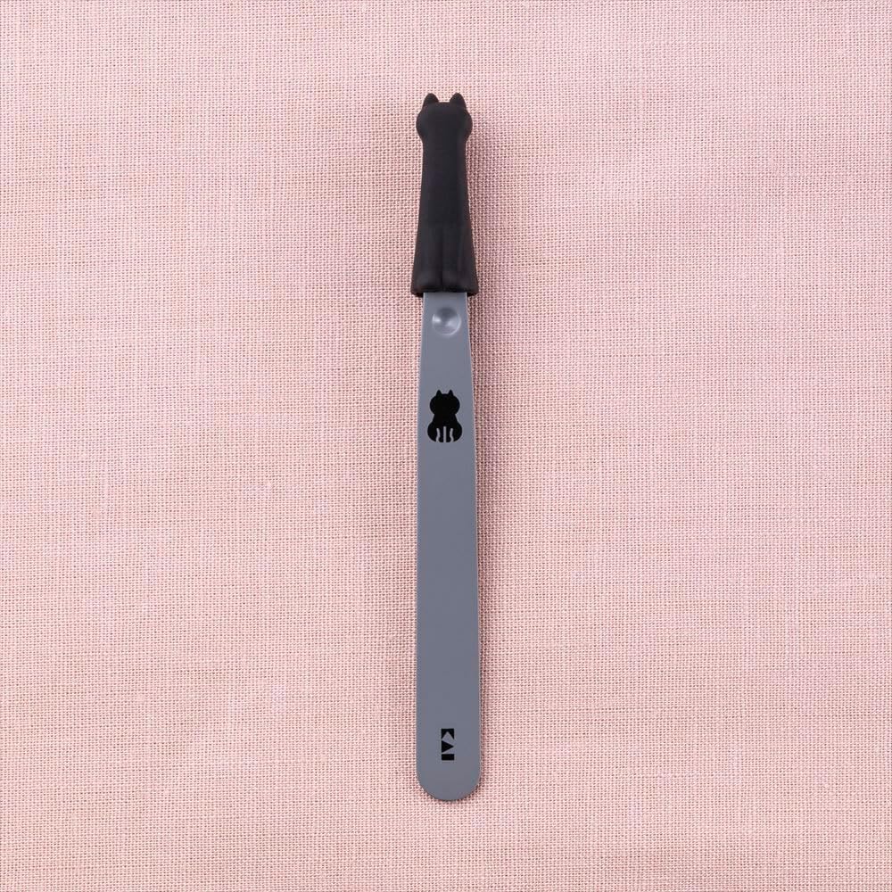 KAI Nyarming Cat Tweezers HC2203 with Cat-Shaped Silicone Cap, Slanted-Tip Stainless Steel Tweezers for Brows and Unwanted Hair