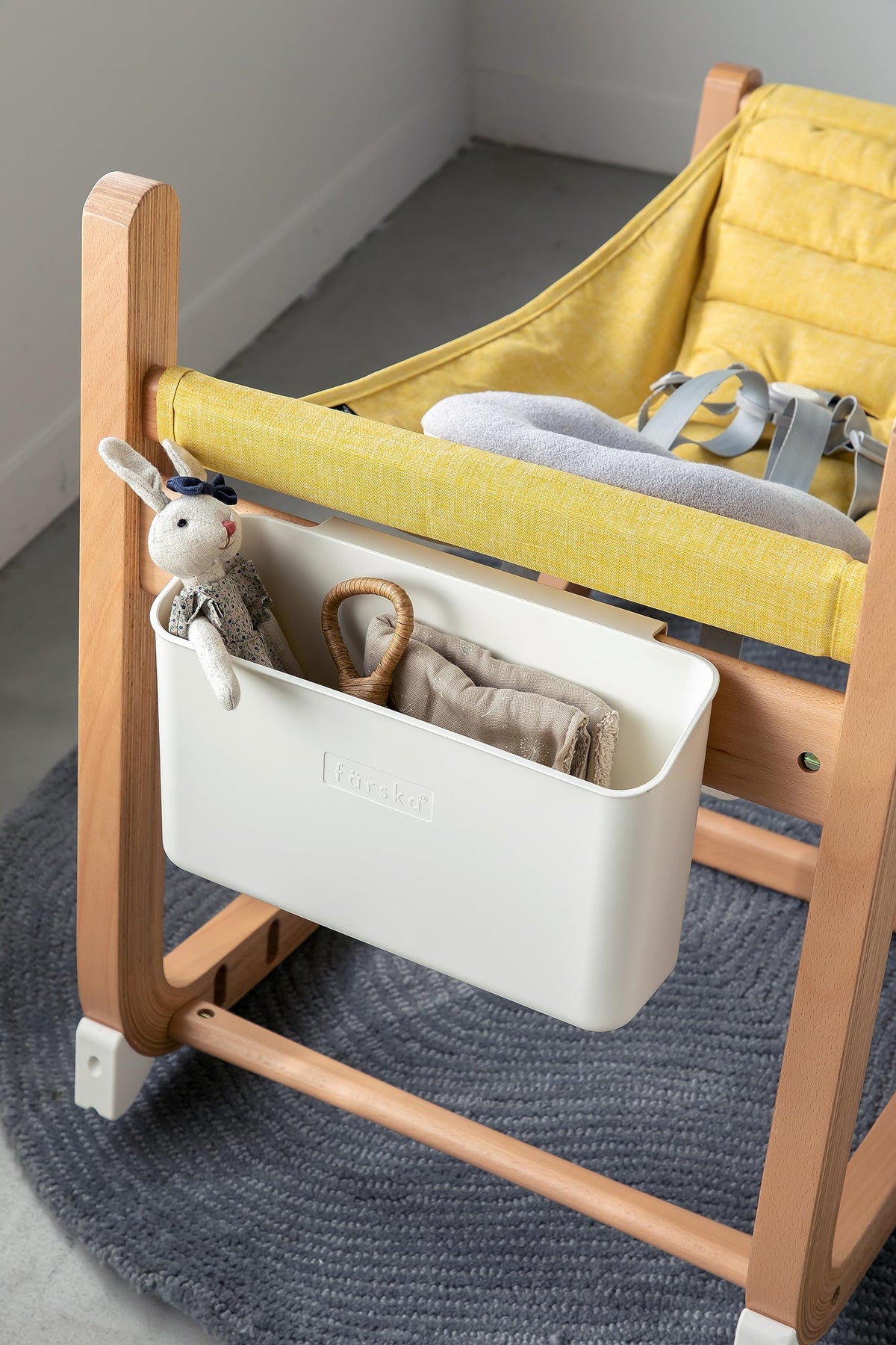 farska Hanging Box 746252, Ivory Polypropylene Storage Box 28 x 11 x 17 cm, 280 g, Hooks onto Compatible Bed and Chair Frames