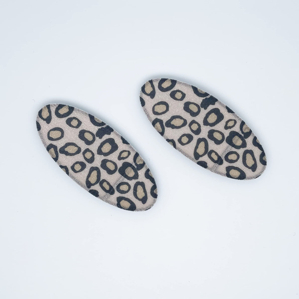 Oval Hook-and-Loop No-Crease Hair Clips for Bangs, Set of 2, Made in Japan, Leopard, Zebra and Grapefruit Prints, 8 x 3.5 cm