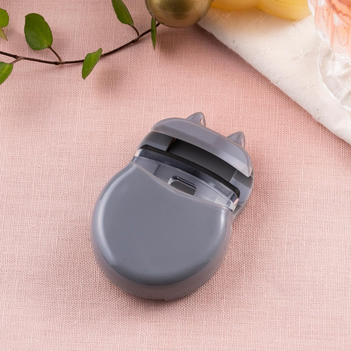 KAI Nyarming Compact Eyelash Curler with Cat Ears and Push-Up Lever, Grey Cat-Shaped Curler for Short Lashes
