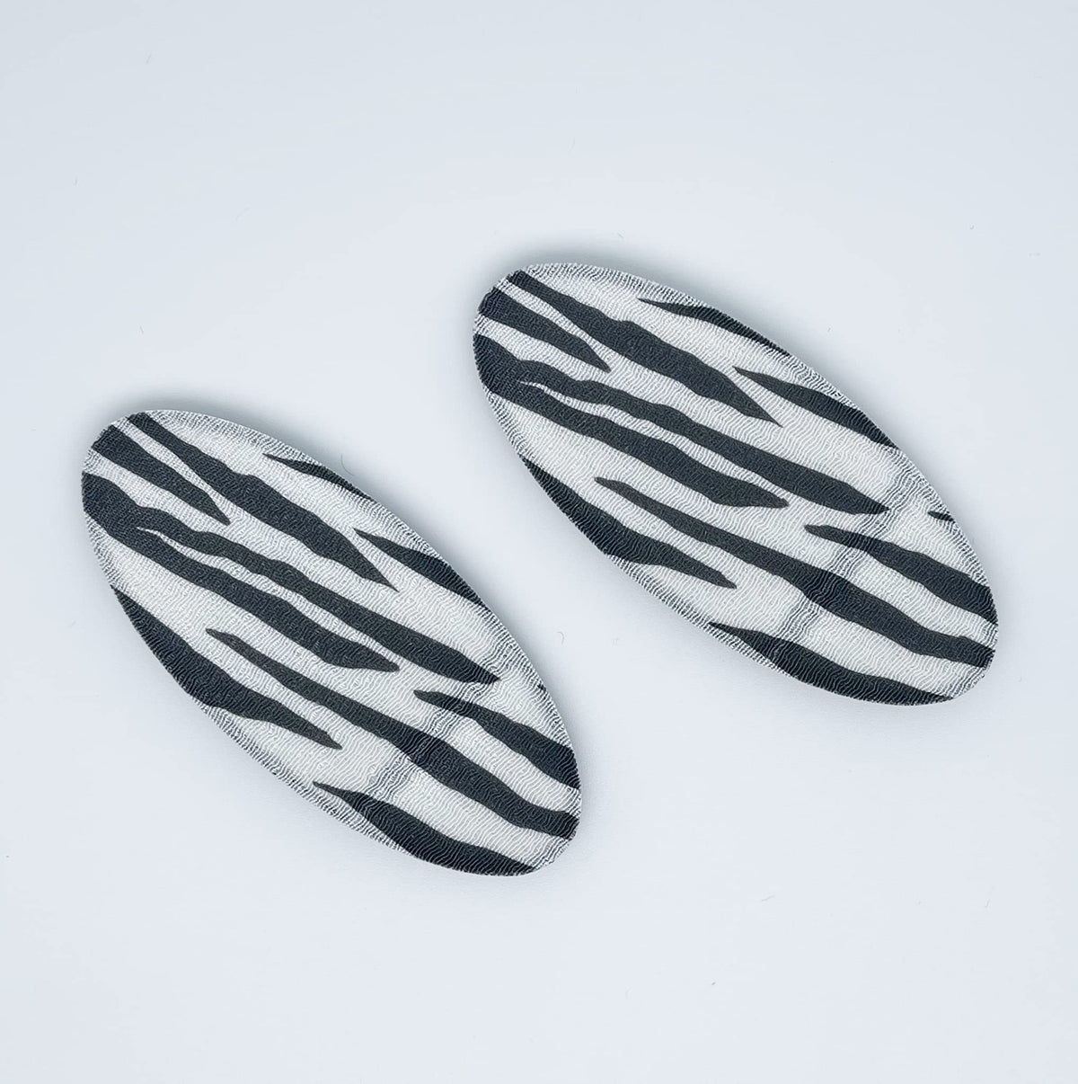 Oval Hook-and-Loop No-Crease Hair Clips for Bangs, Set of 2, Made in Japan, Leopard, Zebra and Grapefruit Prints, 8 x 3.5 cm