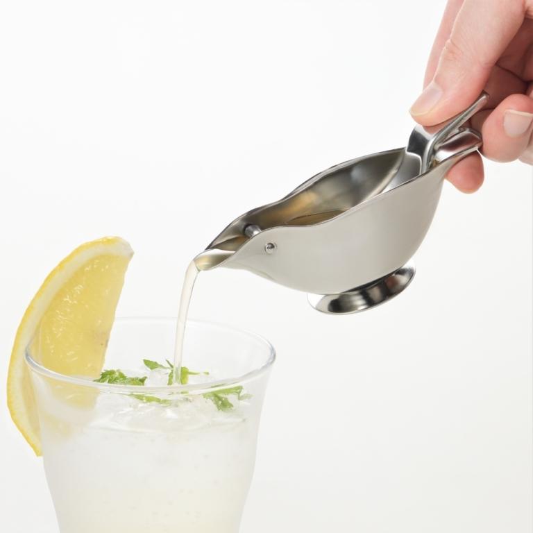Akagawa Bird-Shaped Stainless Steel Lemon Juicer with Pourer
